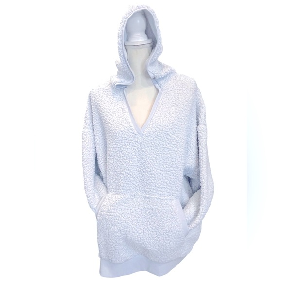 PINK Victoria's Secret Hydrangea Blue Oversized Cozy Sherpa Pullover Hoodie - Picture 7 of 10
